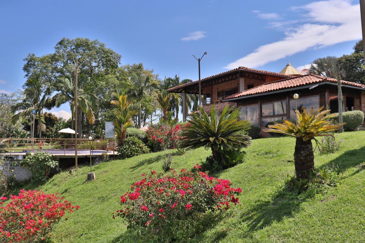 Hotel Tata Premium Pueblo Tapao Exterior foto